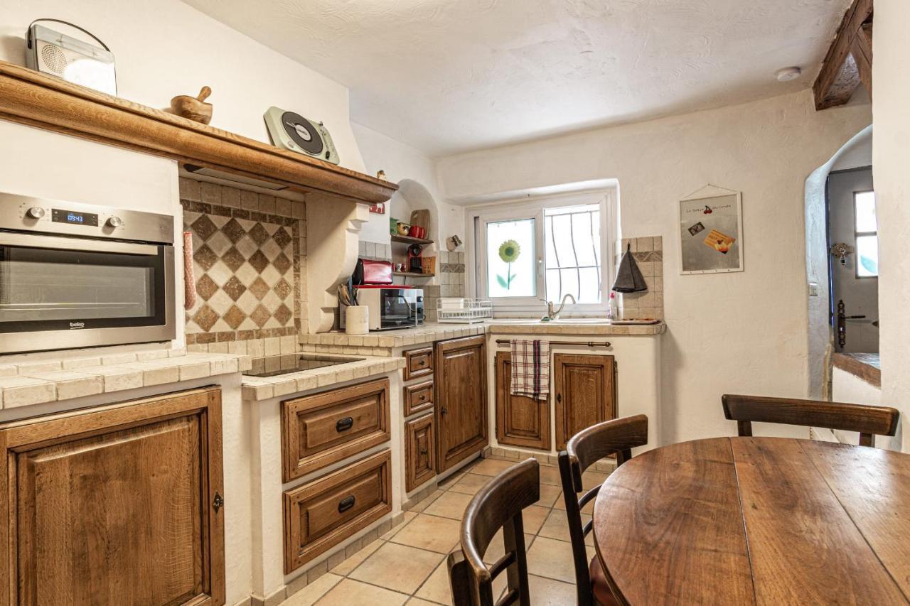 Maison De Village Au Coeur De LʼIsle-sur-la-Sorgue 외부 사진